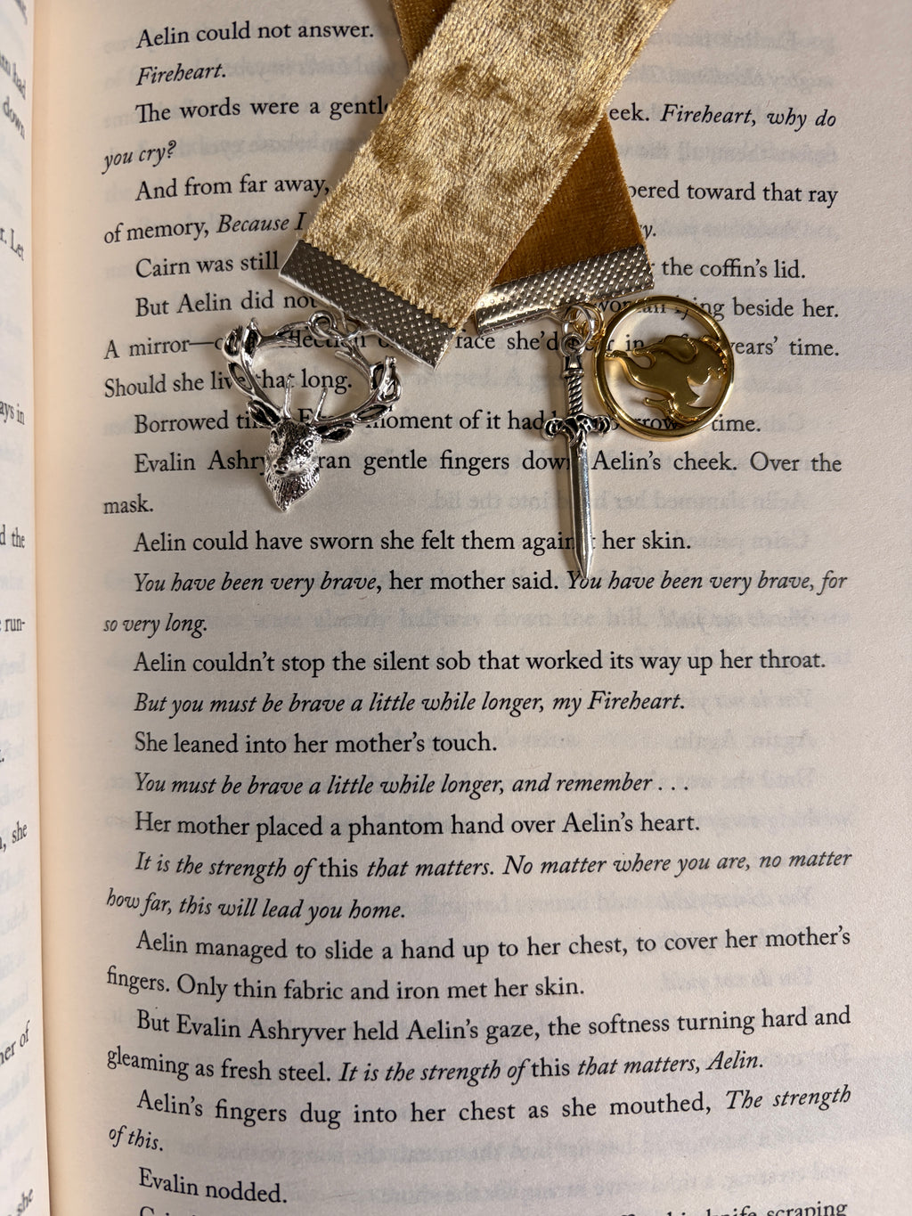 Throne of Glass Velvet Bookmark