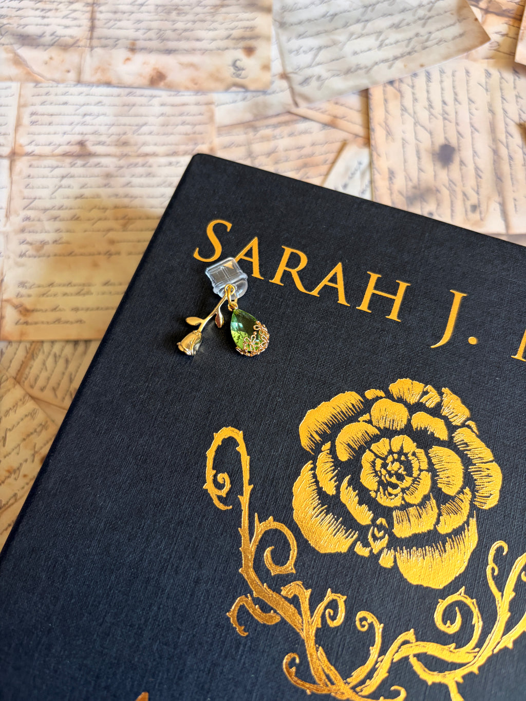 Spring Court Inspired Kindle Charm - ACOTAR