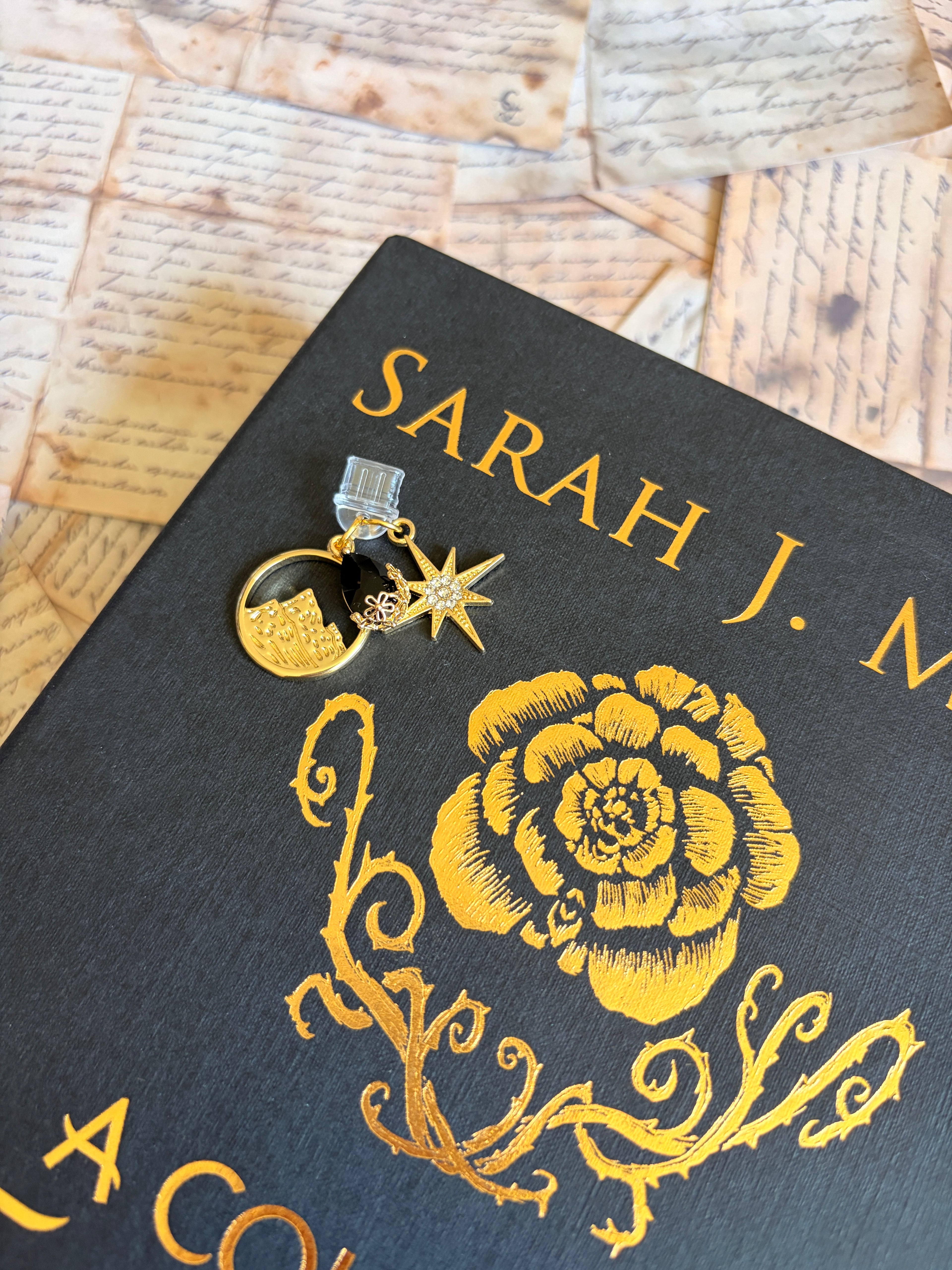 Velaris / Night Court Inspired Kindle Charm - ACOTAR